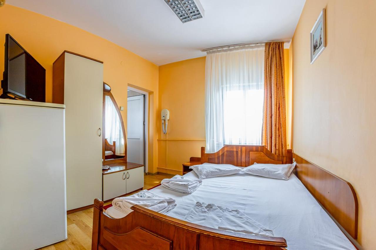 Motel Dasiana Targu Jiu Luaran gambar