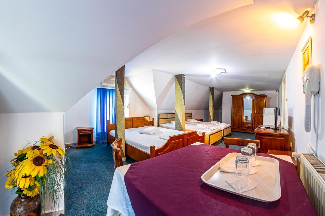 Motel Dasiana Targu Jiu Luaran gambar